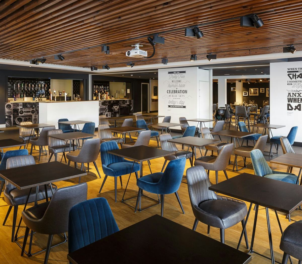 The_Black_and_White_Lounge__Events__First_Direct_Arena_Leeds